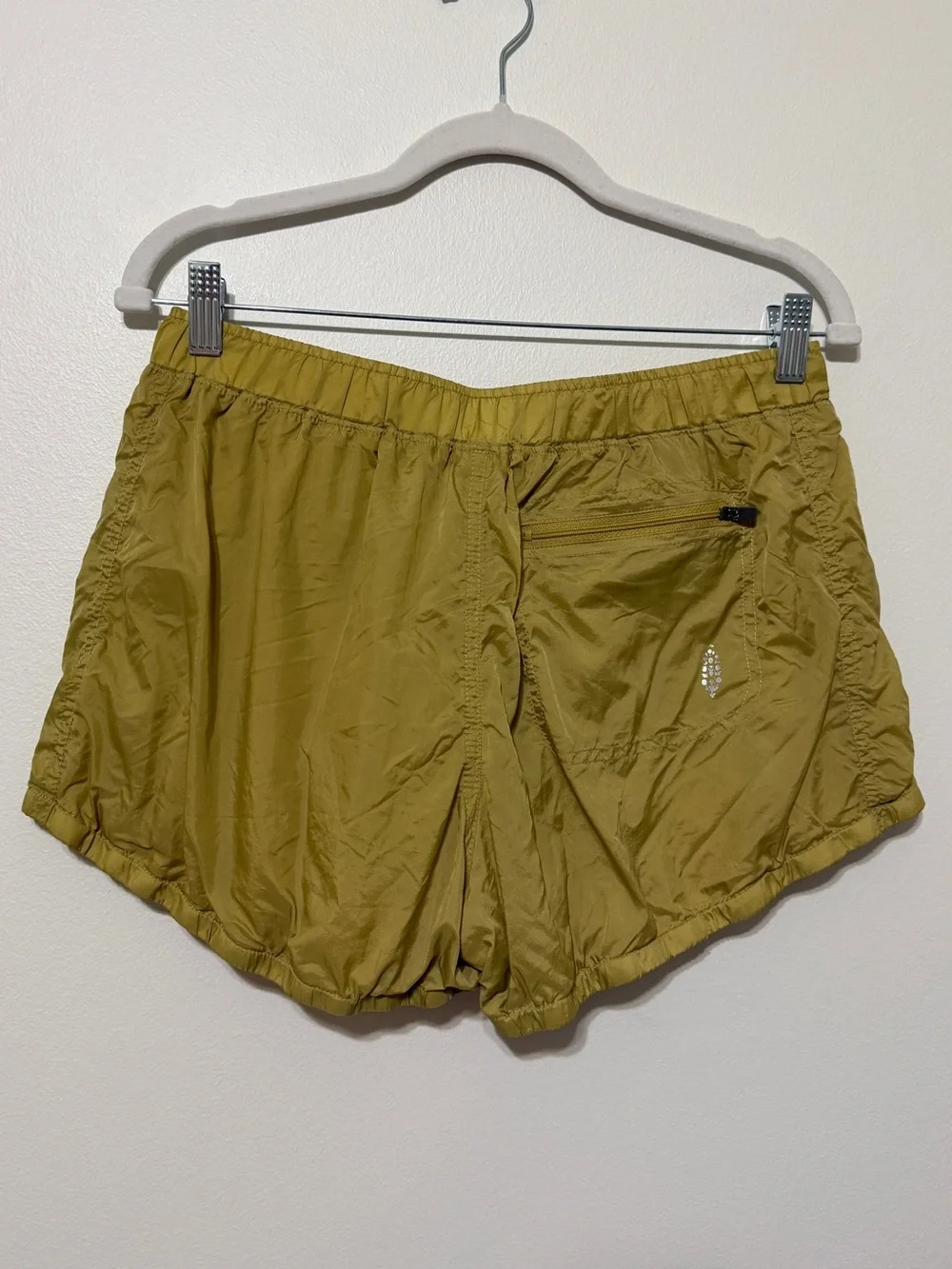 Free People Movement Sunshine bubble hem shorts size medium